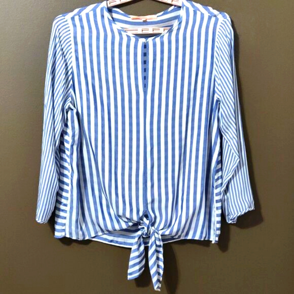 Vilagallo Blue and White Stripe Viscose Top With Front Tie Vacation SIZE 50/XL